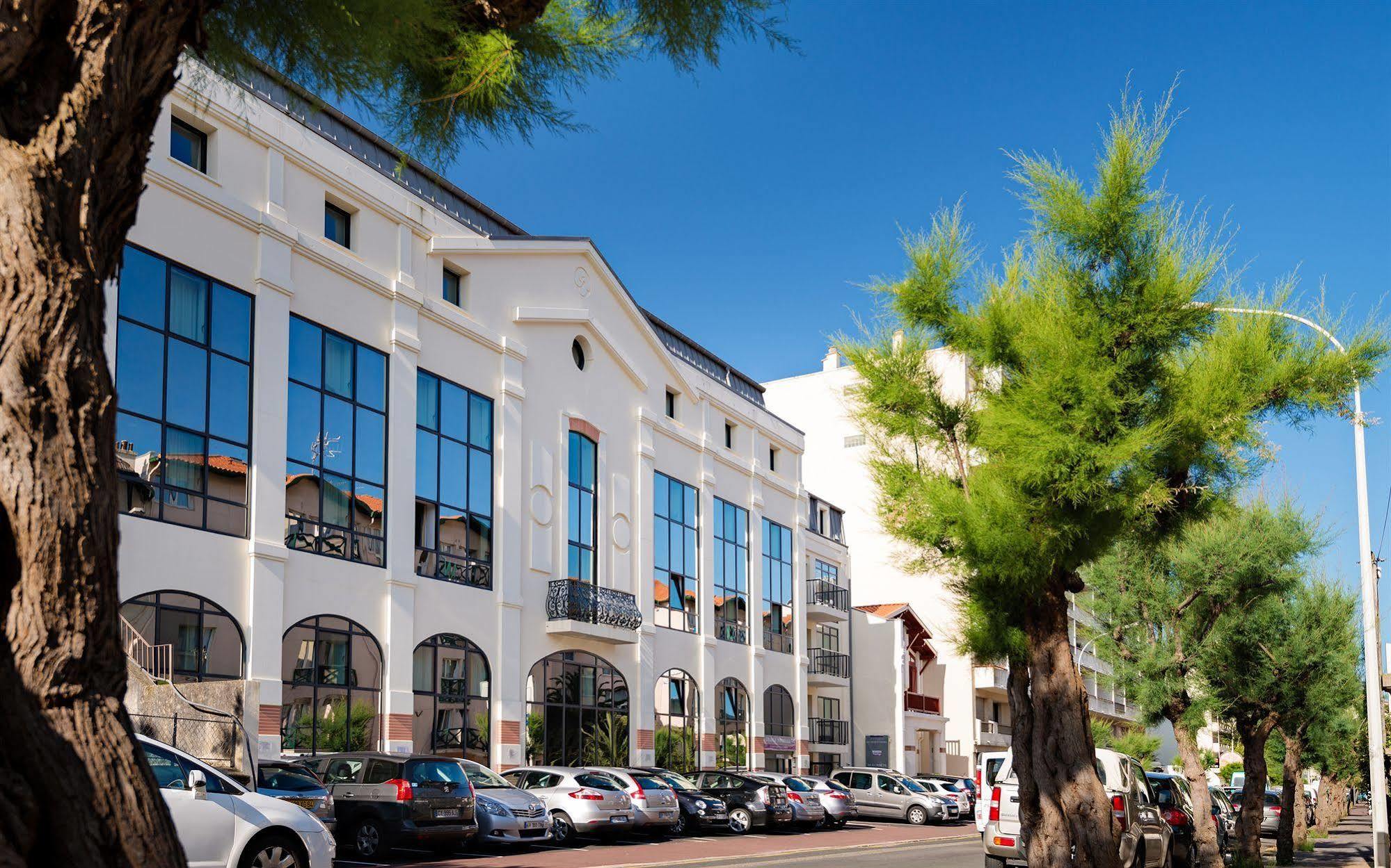 Lagrange Vacances Les Patios Eugenie Biarritz Exterior photo